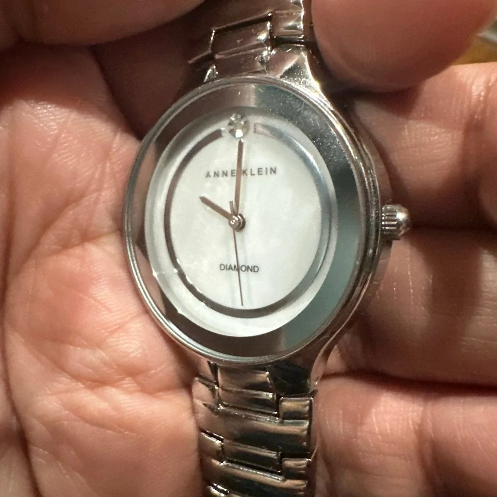 WORKING Anne klien diamond silver‎ watch ladies new battery